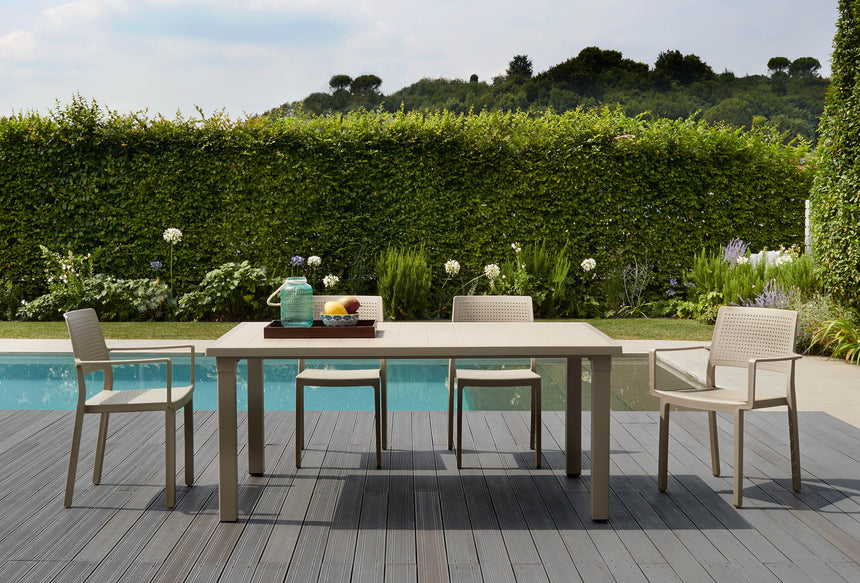 Silla de exterior Emi II. - en diferentes colores