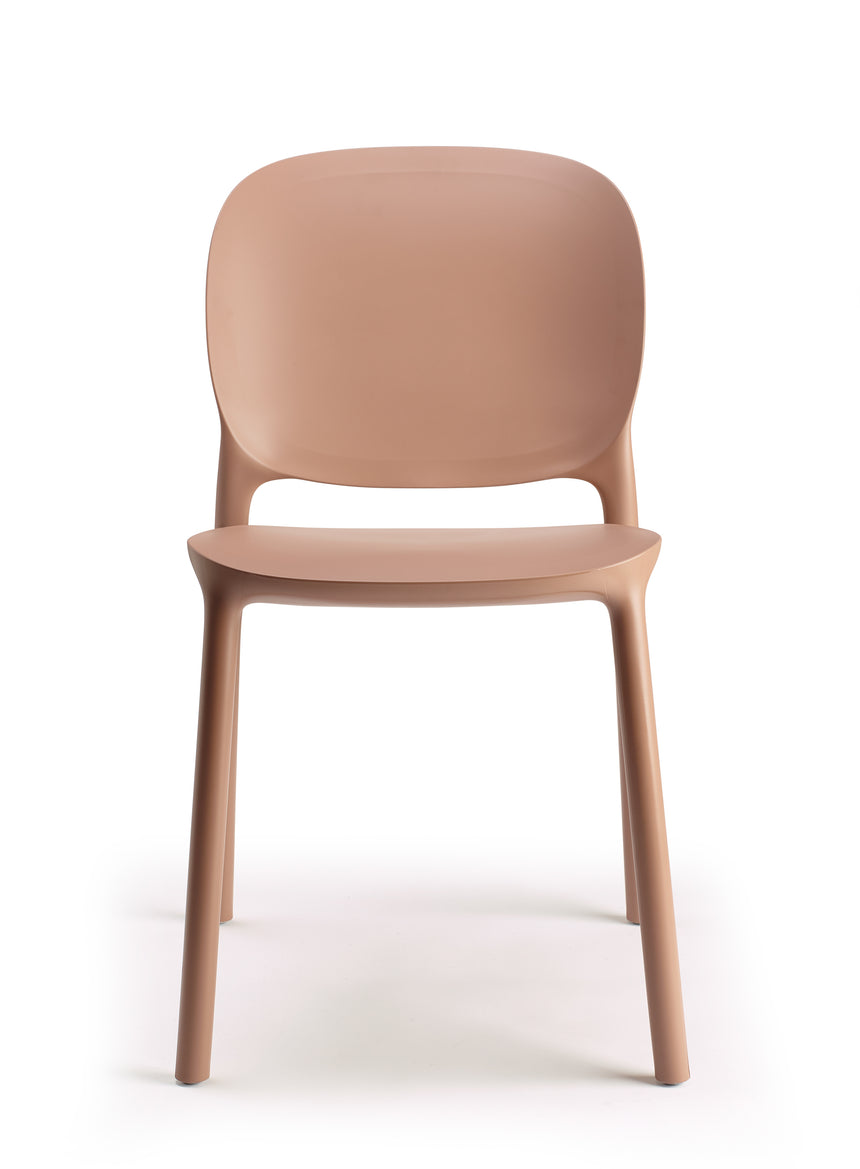 Silla de exterior Hug I. - en diferentes colores