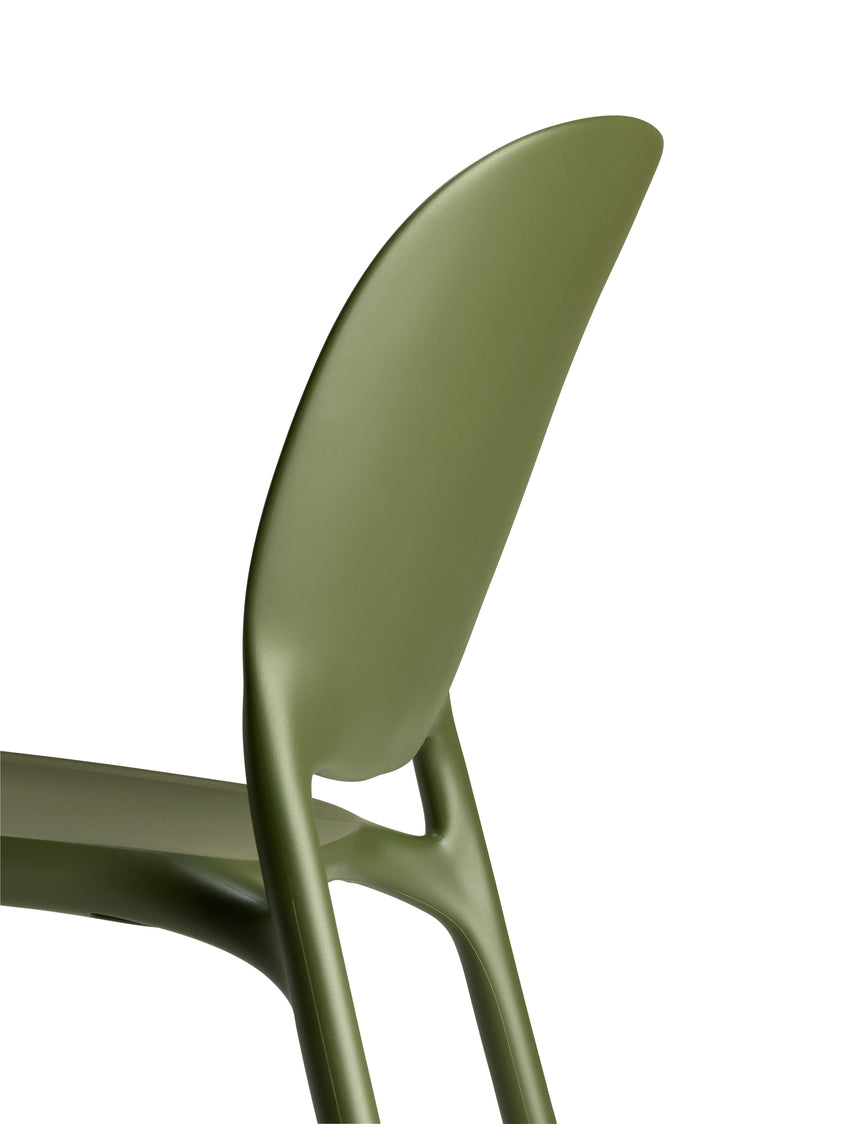 Silla de exterior Hug I. - en diferentes colores