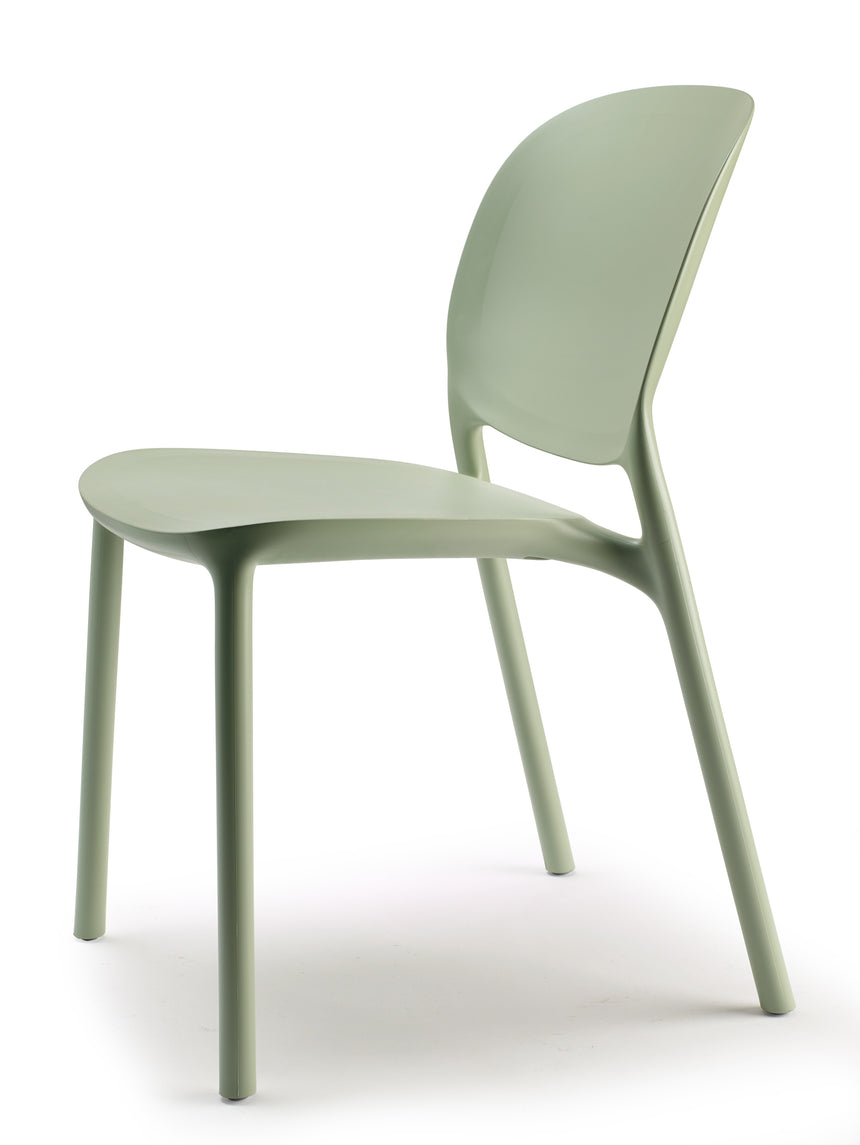 Silla de exterior Hug I. - en diferentes colores