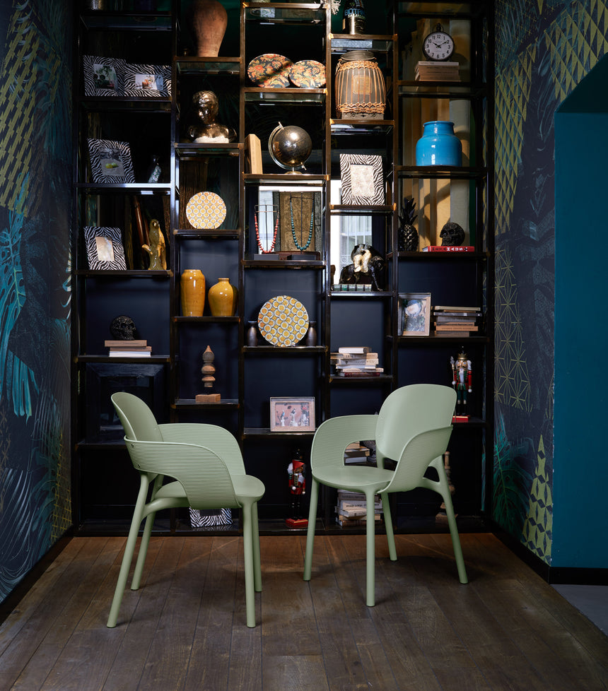 Silla de exterior Hug II. - en diferentes colores