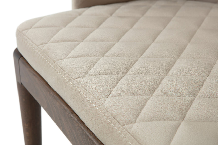 Charla Plus éttermi szék, választható kárpitozással, pácolással