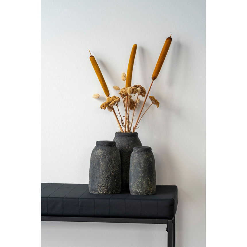 Velas dekoratív vázák