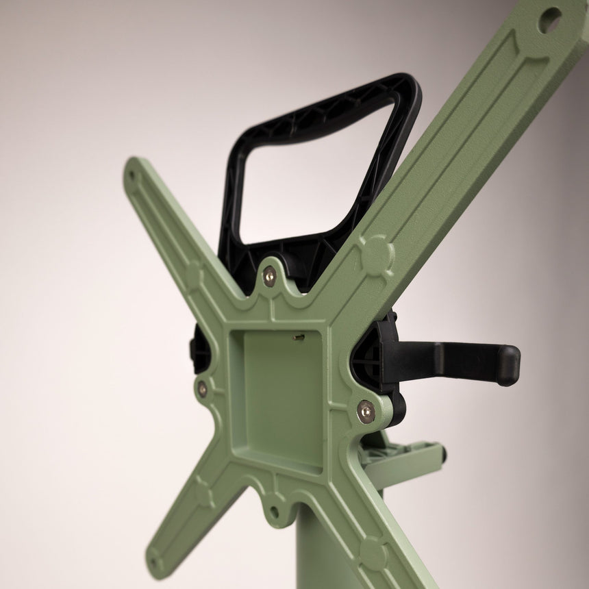 Pata de mesa KJ Yuna, disponible en una variedad de colores.