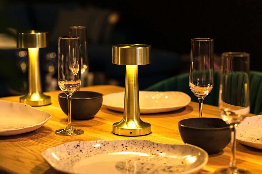 Lee asztali lámpa arany – beépített akkumulátor, LED