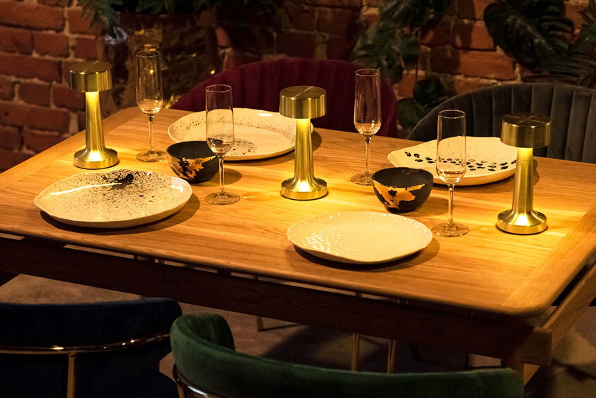 Lee asztali lámpa arany – beépített akkumulátor, LED