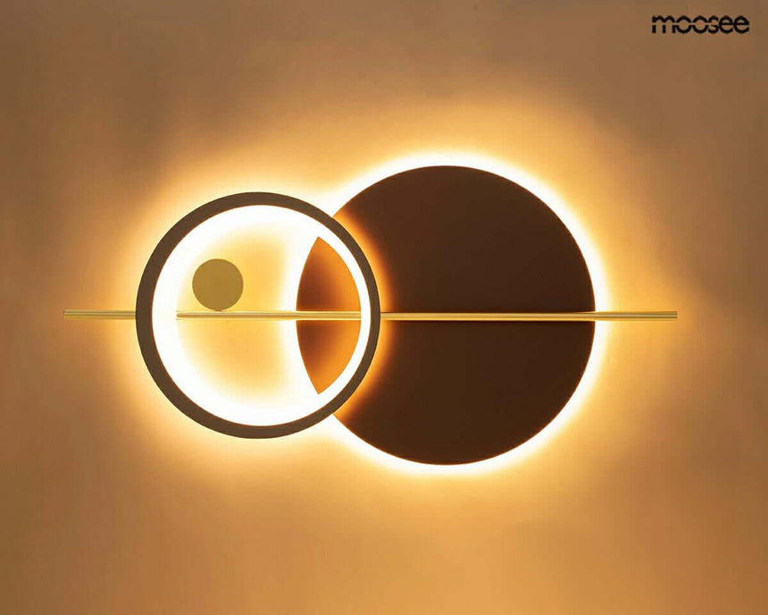 Lámpara de pared Moons dorada