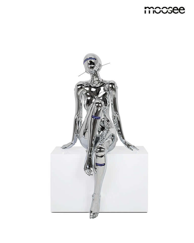 Estatua/lámpara de pie de Cyber Woman