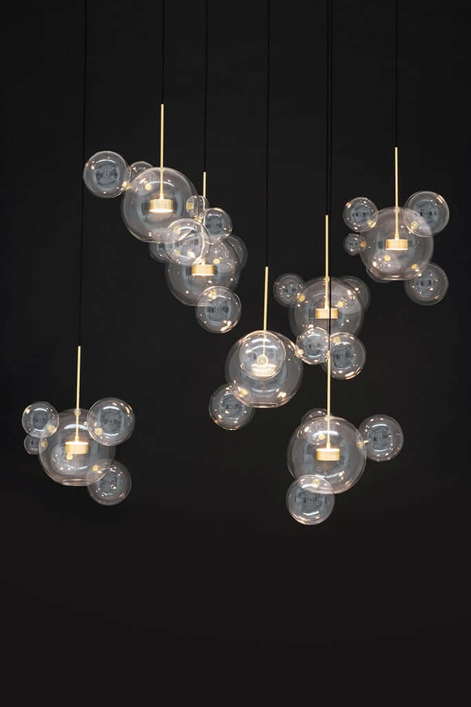 Lámpara colgante Capri Line 7 dorada – 420 LED, aluminio, cristal