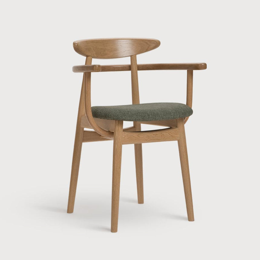 Silla tapizada B-4101 paginada ayer