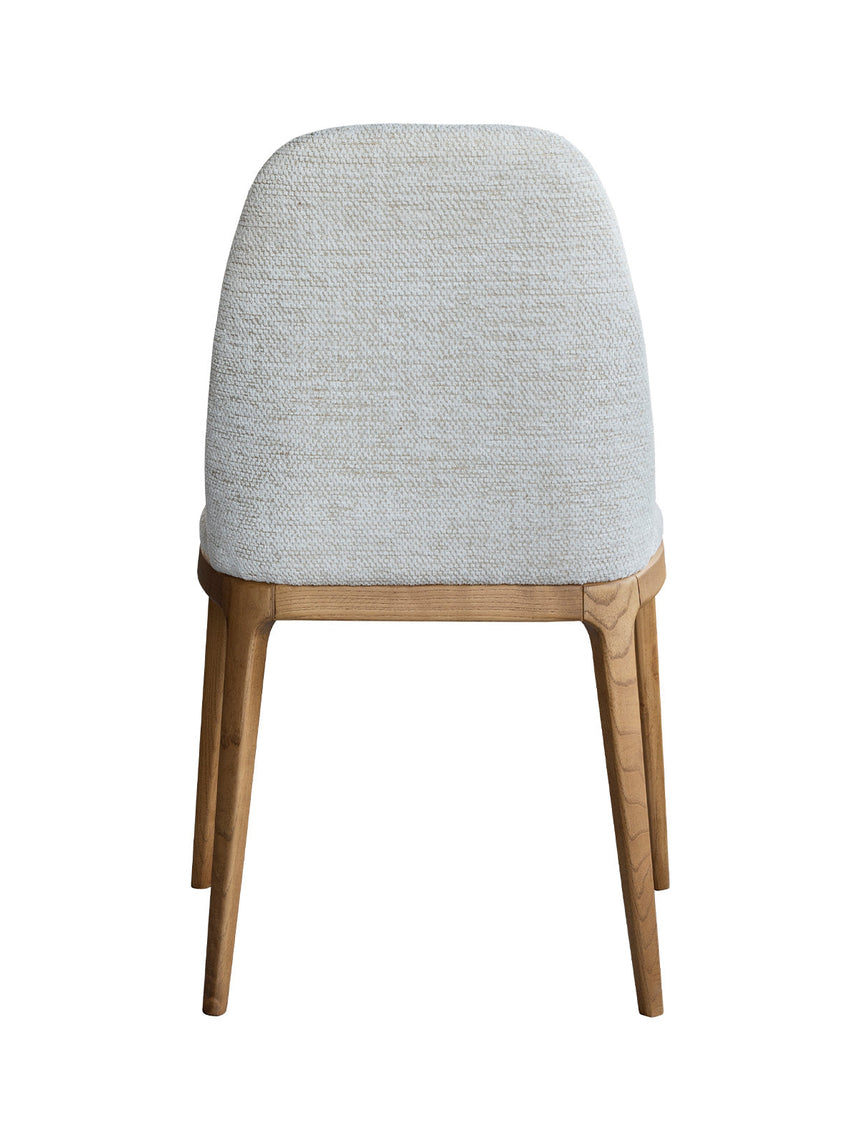 Silla Nora, disponible en varios colores.