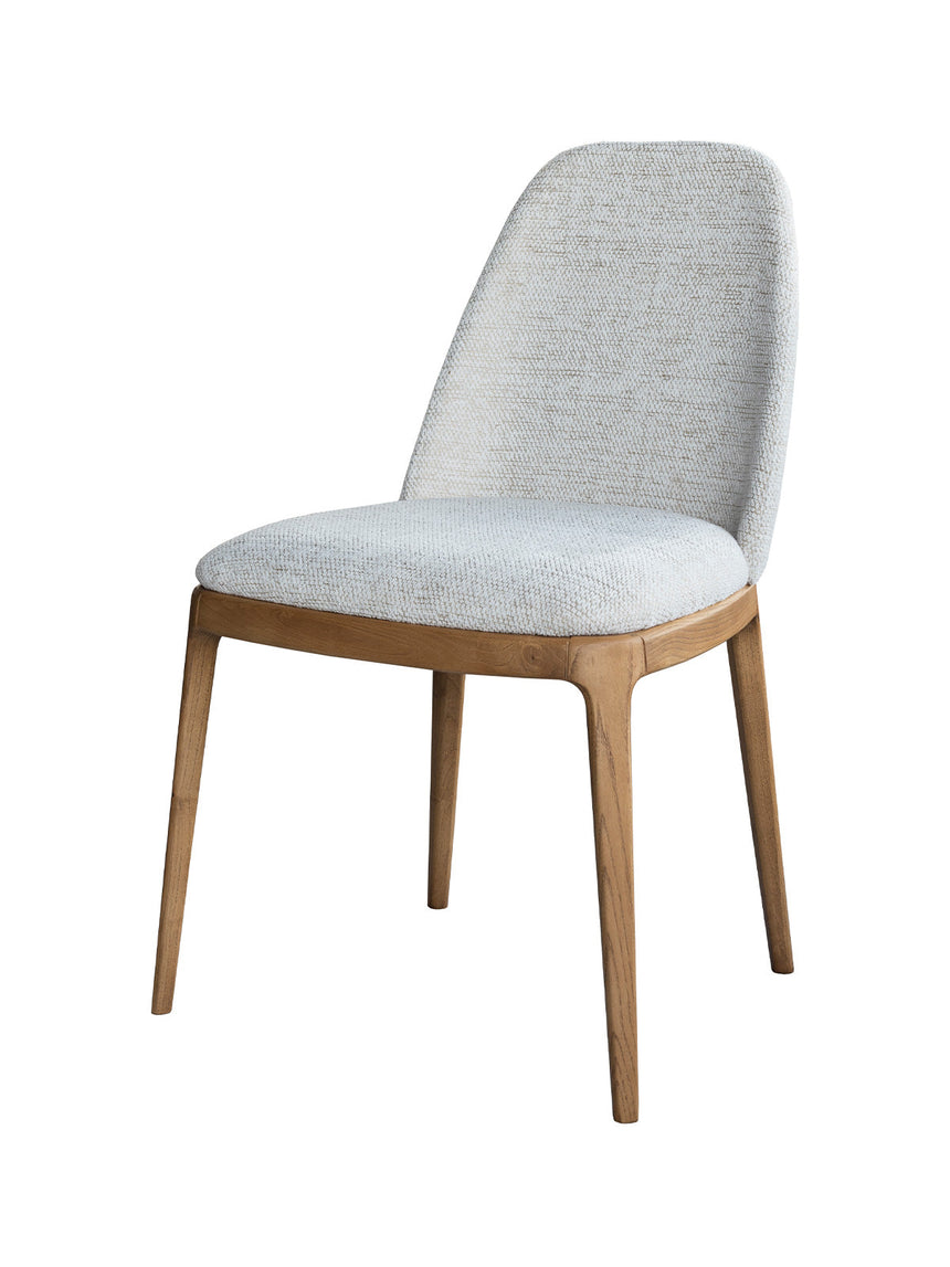 Silla Nora, disponible en varios colores.