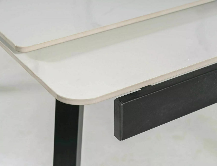 Mesa de comedor John Table