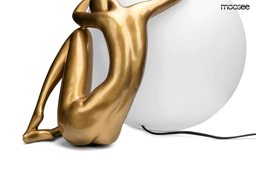 Uomo 50 asztali lámpa arany