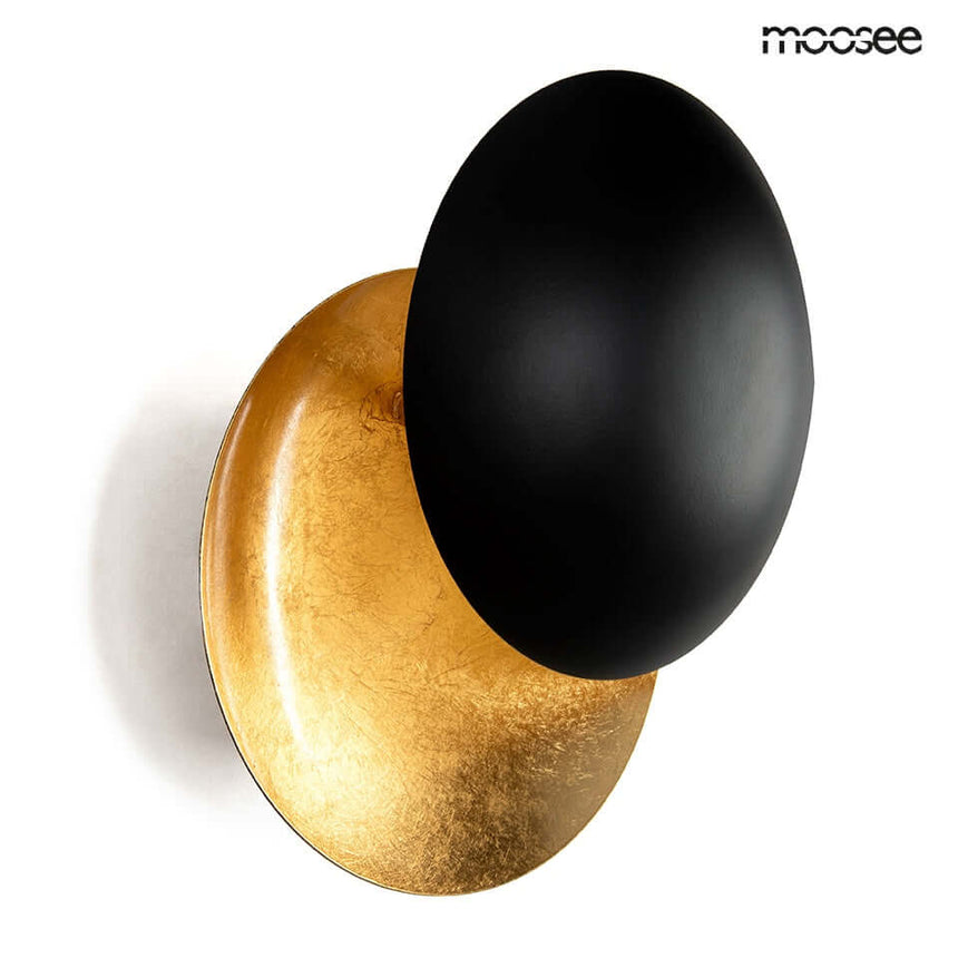 9. Lámpara de pared Eclise dorada/negra