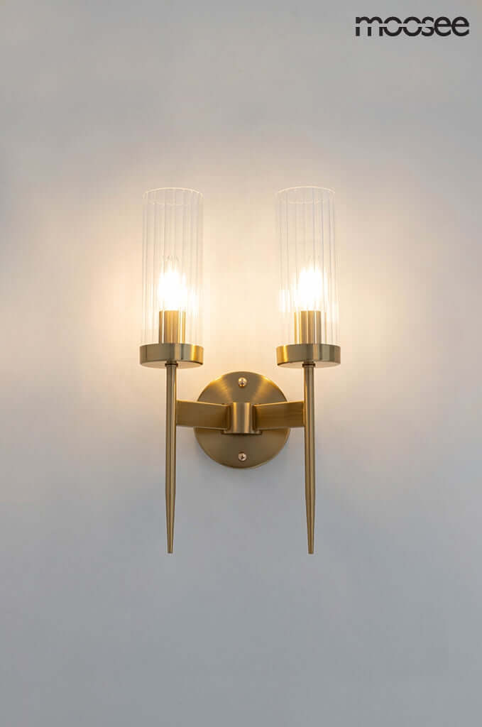 6. Lámpara de pared Torch Twin dorada