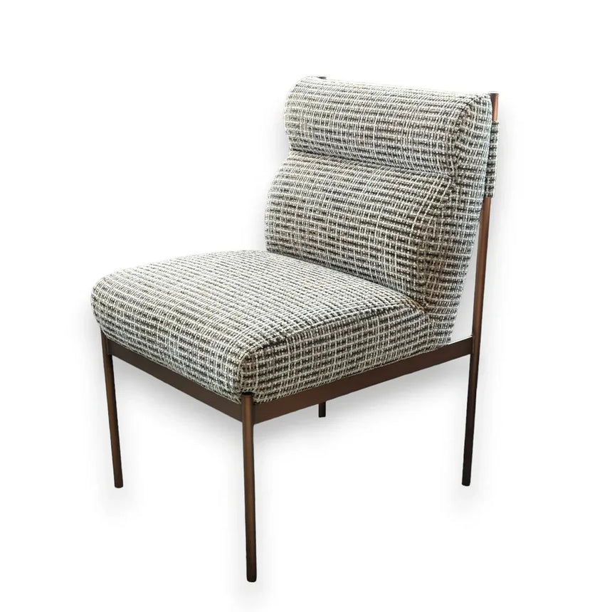 Silla Luna, disponible en varios colores.