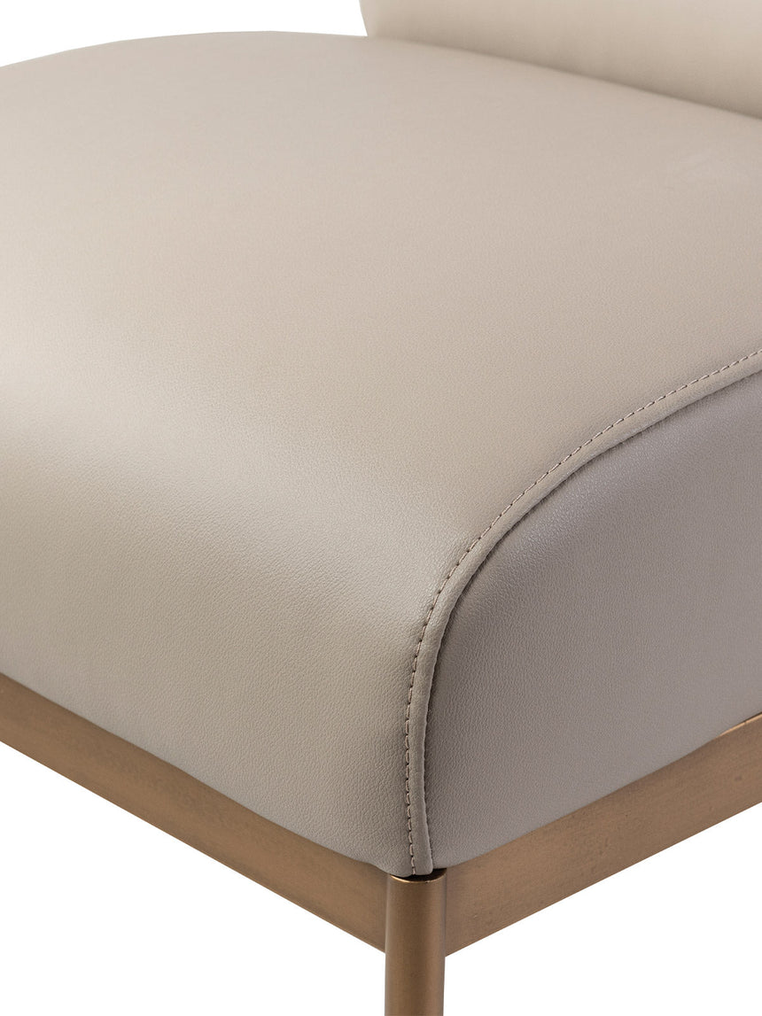 Silla Luna, disponible en varios colores.