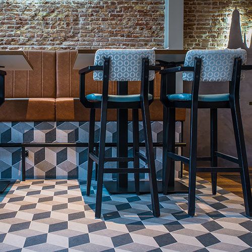 Pata de mesa de bar KJ Bergamo I.