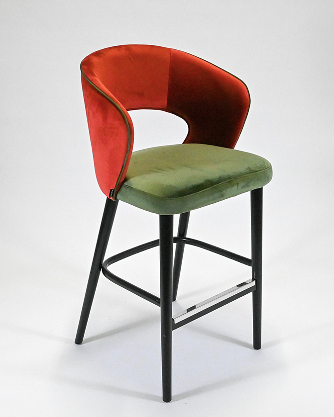 Taburete de bar para restaurante SIGMA II: comodidad profesional y diseño moderno