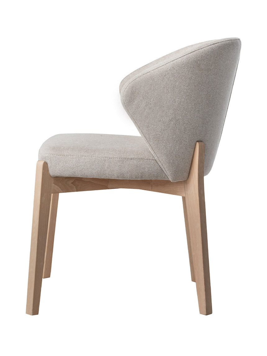 Silla Viggo, disponible en varios colores.