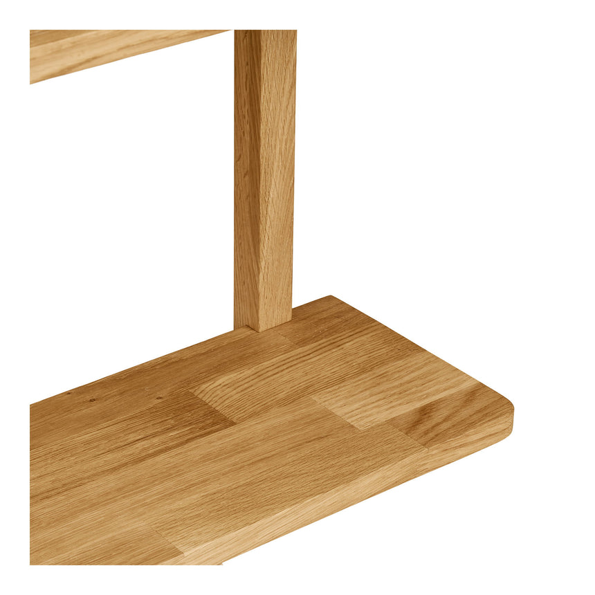 Townsville II. Estante de pared