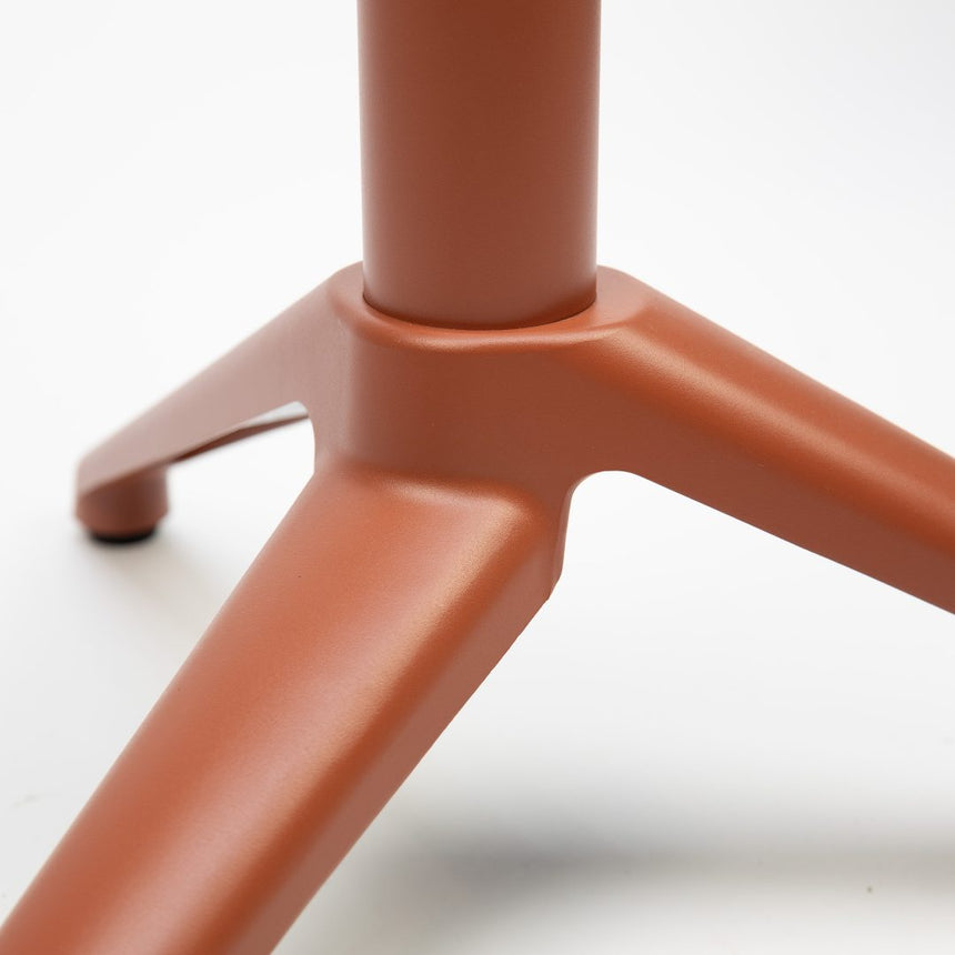 Pata de mesa KJ Livia, en diferentes colores