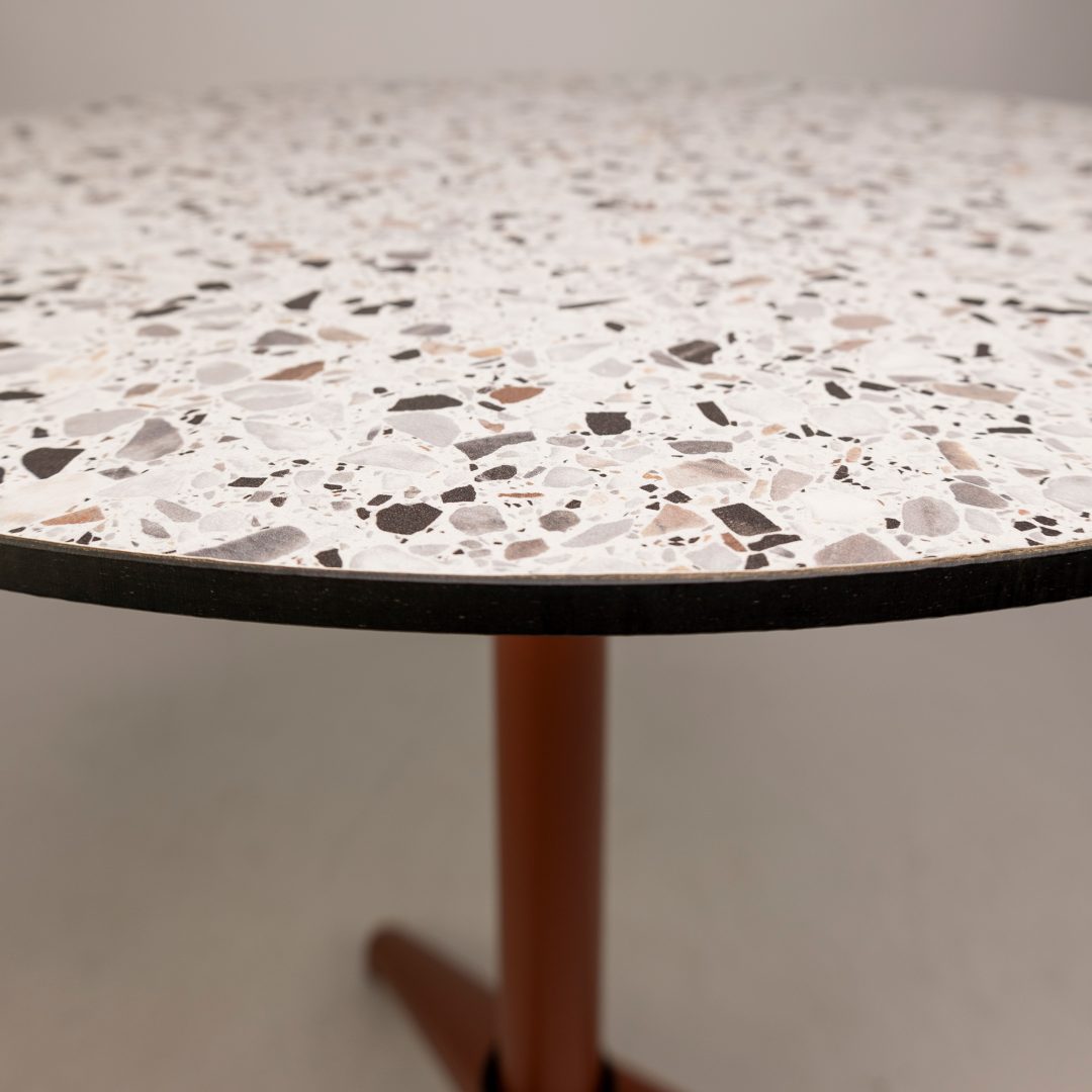 Pata de mesa KJ Livia, en diferentes colores