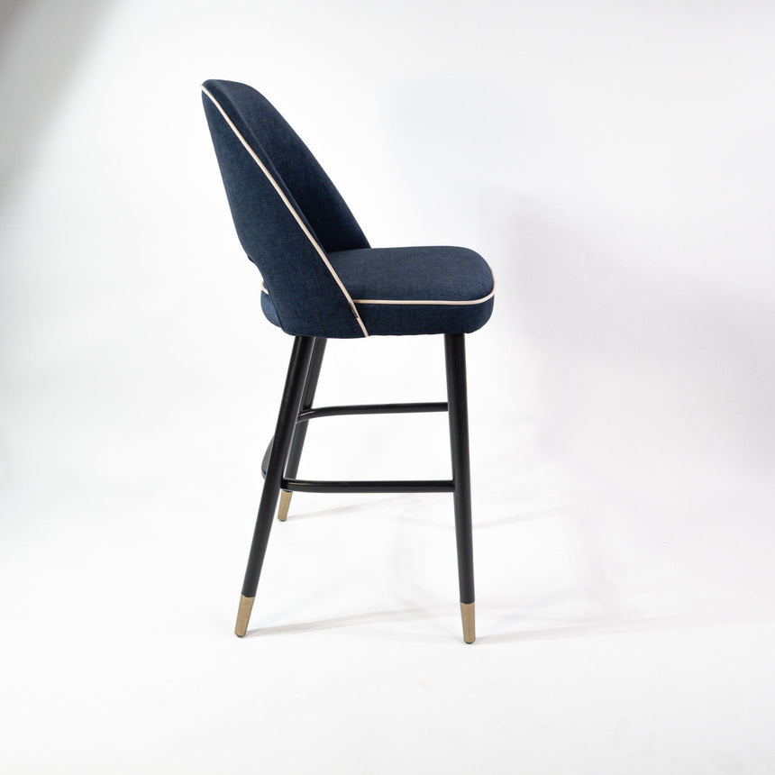 SUN II éttermi bárszék – modern kialakítás professzionális kényelemmel