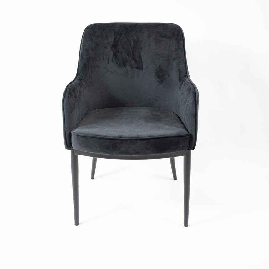 Silla de comedor premium KL Nolan en negro, edición limitada