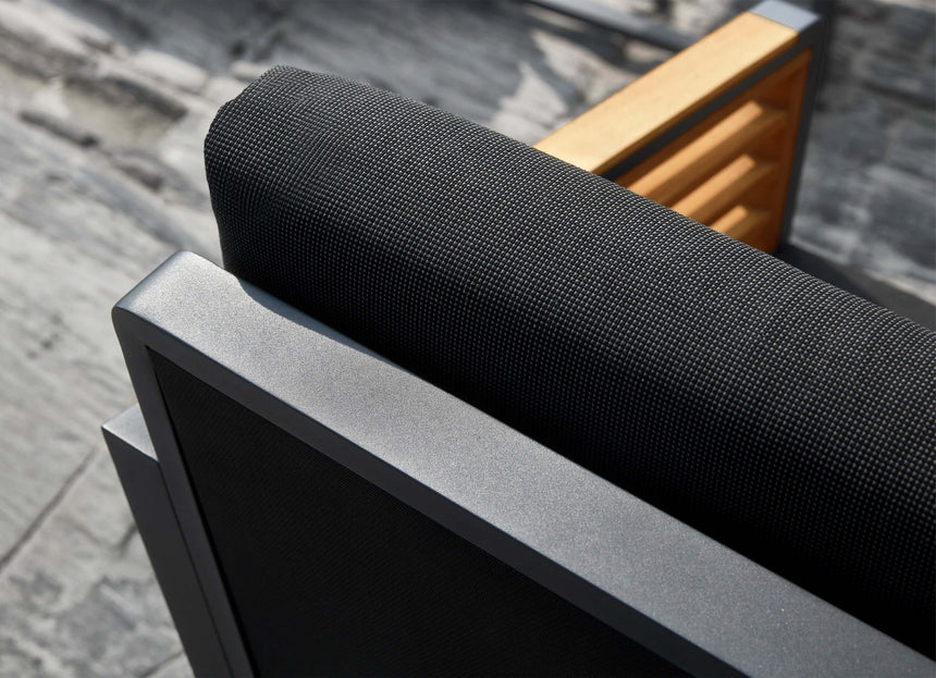 Higold New York 4 személyes kerti étkezőszett, fekete színben