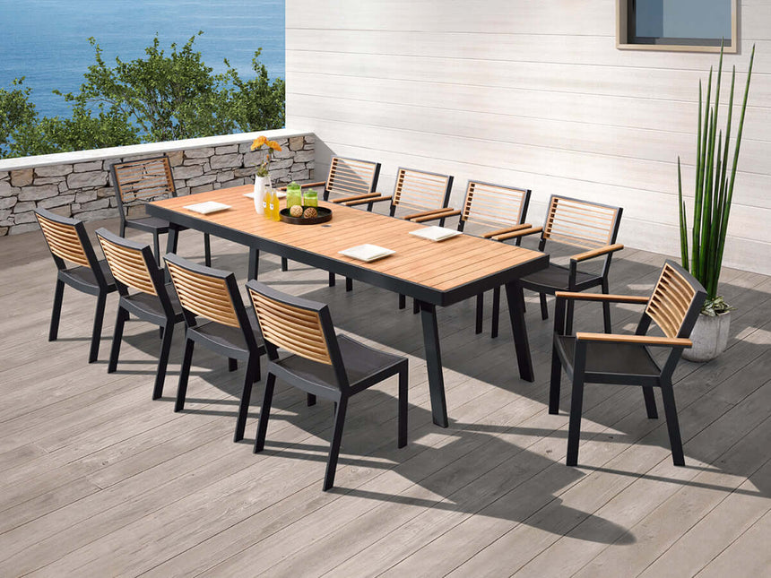 Higold York 10 személyes kerti étkezőszett, fekete színben