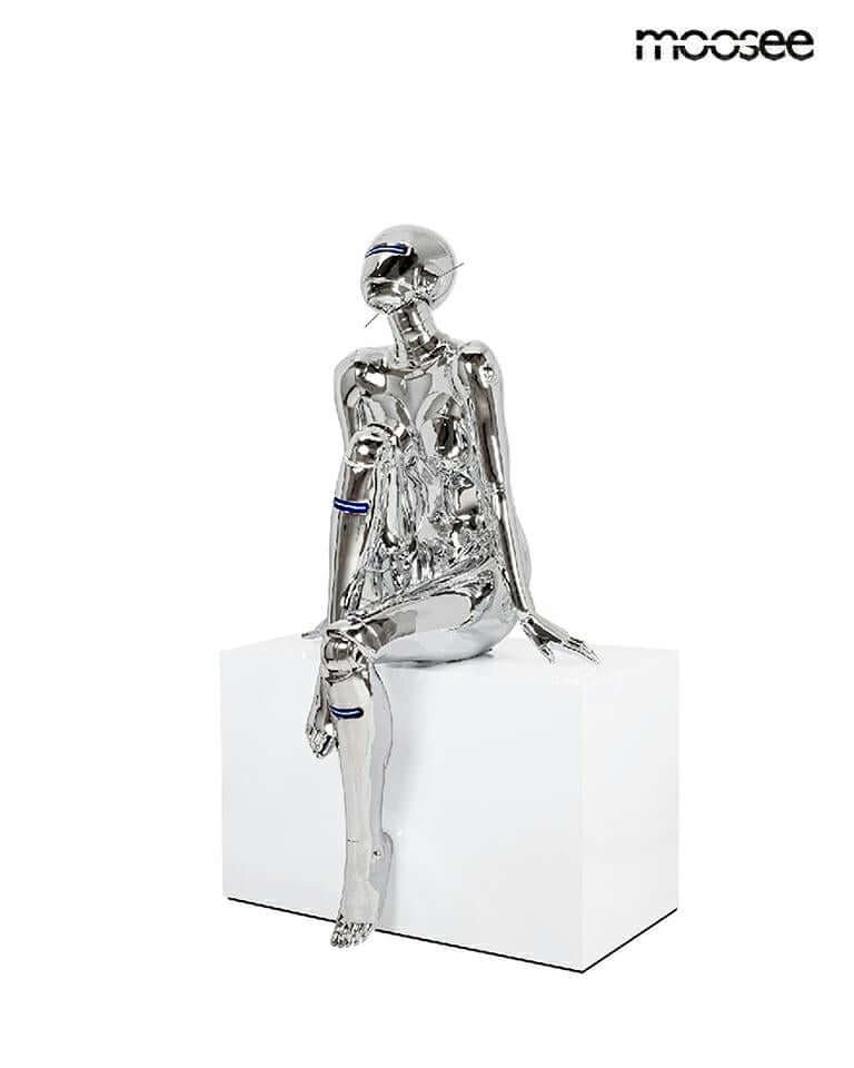 Estatua/lámpara de pie de Cyber ​​Woman