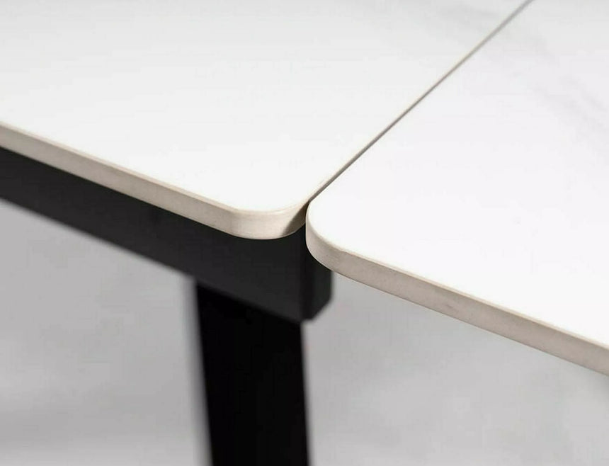 Mesa de comedor John Table