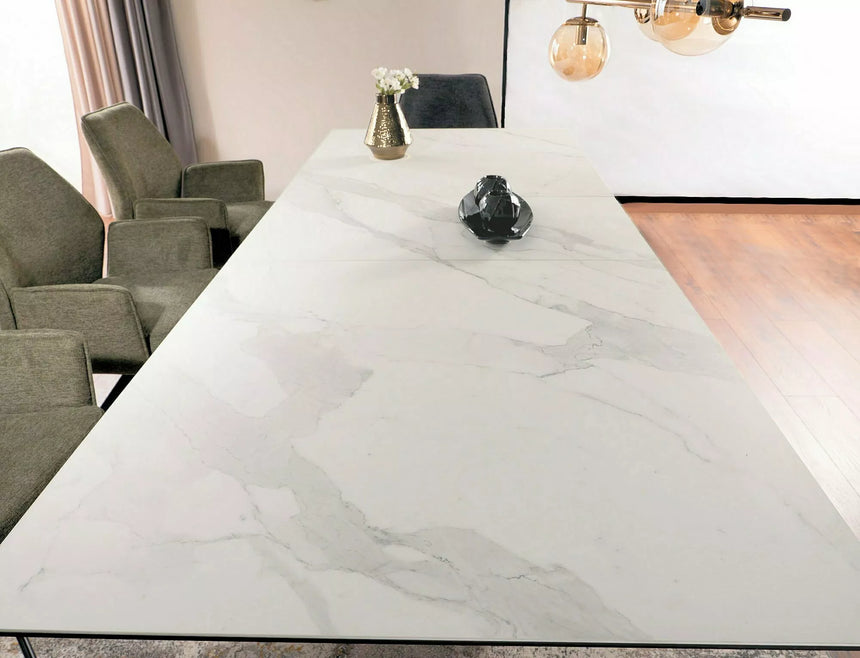 Mesa de comedor Bonucci Statuario Venato de cerámica