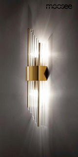 Lámpara de pared inclinada dorada