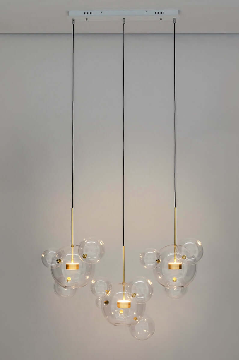 Lámpara colgante Capri Line 3 dorada – 180 LED, aluminio, cristal